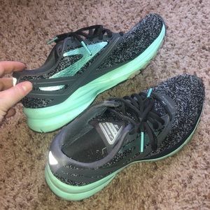 Brooks tennis shoes! Light teal and gray!